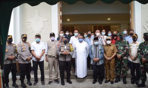 kapolda sulteng - kunjungi gereja kapolda sulteng-kunjungi gereja