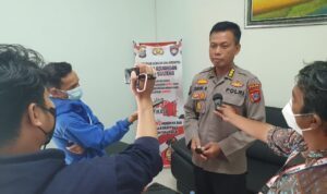 call center 110 Polri-polda sulteng.jpg