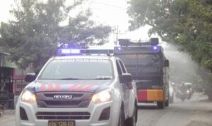 Polda sulteng lepas kendaraan disfektan