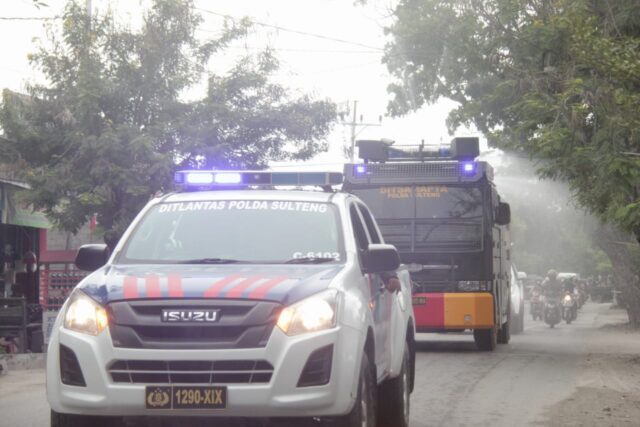 Polda sulteng lepas kendaraan disfektan