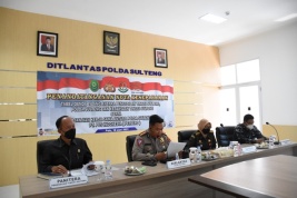 mou-lalu lintas Mou-lalu lintas