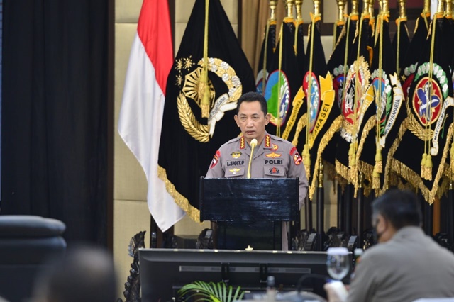 kapolri- perintahkan berantas premanisme.jpg