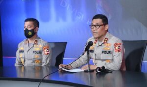 Polri Targetkan Vaksinasi Massal Serentak 1 Juta di Seluruh Indonesia Besok.jpg