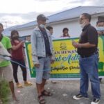 Penyerahan sapi kurban kejati sulteng kepada penyintas bencana.jpg