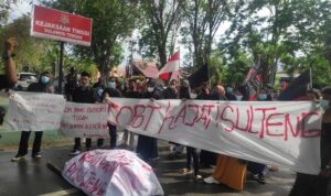 SP3 Kasus Jembatan IV palu-kantor kejati sulteng di demo dihari jumat keramat.jpg