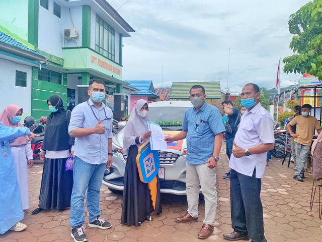 pemenang grand prize simpedes BRi Tolitoli.jpg