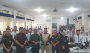 Jaksa Masuk Sekolah di SMA 3 Palu