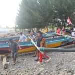 Peringati Kemerdekaan, Polda dan Pandu Laut Bantu Nelayan Palu