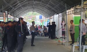 Wakapolda Sulteng Hadiri Persemayaman AKBP (Purn) Sugeng Lestari