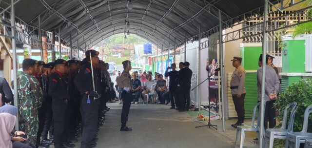 Wakapolda Sulteng Hadiri Persemayaman AKBP (Purn) Sugeng Lestari