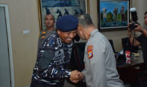 Kunjungan Danlanal Palu, Kapolda Sulteng Sampaikan Selamat HUT Ke-80 TNI Angkatan Laut
