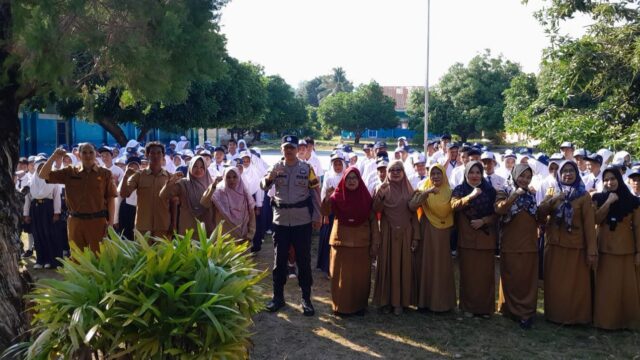 Satgas Madago Raya Ajak Pelajar SMPN 1 Tojo Waspadai Paham Radikalisme