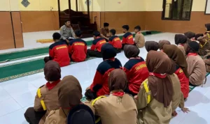 Satgas Madago Raya Bekali Saka Bhayangkara Touna dengan Wawasan Kebangsaan