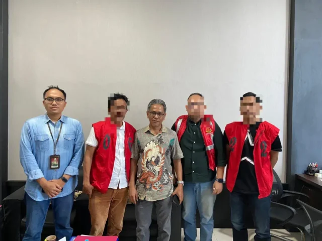 Tersangka kasus dugaan korupsi Perumda Kota Palu ditahan Kejari Palu