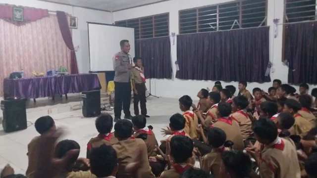 Ipda Yayang Luki menghadiri Perkemahan Pramuka di SMP Negeri 1 Mepanga