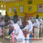 Penyaluran Makanan Bergizi Gratis di Desa Siavu