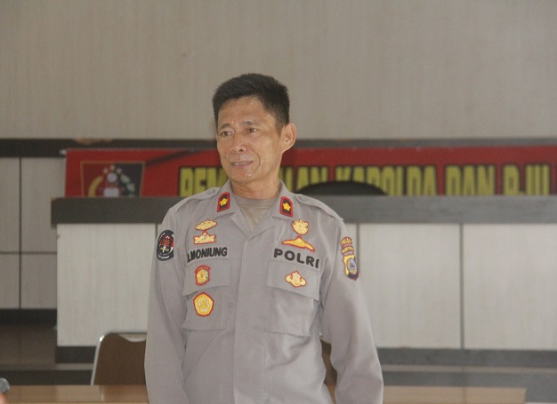 72 siswa Sekolah Polisi Negara (SPN) Polda Sulawesi Tengah mendapatkan pembekalan penting seputar Manajemen Media dalam kegiatan yang digelar Bidhumas Polda Sulteng, Sabtu (18/10/2025) pagi di Aula SPN Polda Sulteng.