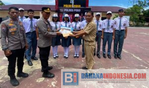 IMG-20251104-WA0025 Ratusan pelajar di Kabupaten Poso menunjukkan antusiasme tinggi mengikuti Lomba Peraturan Baris-Berbaris (PBB) dan Lomba Pidato yang digelar dalam rangkaian kegiatan Gema Pelajar Cinta NKRI oleh Satgas Madago Raya.