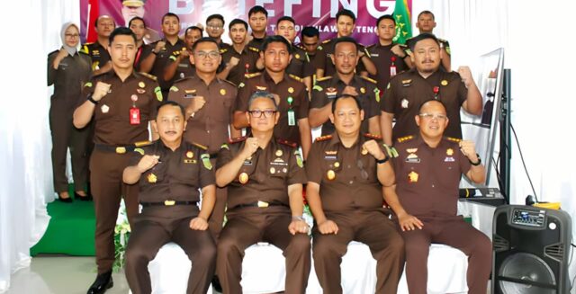 Kajati Sulteng Tinjau Kinerja Kejari Morowali Utara, Tegaskan Pentingnya Integritas dan Digitalisasi
