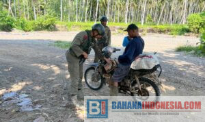 IMG-20251123-WA0002 Cegah Penyelundupan Barang Berbahaya, Satgas Madago Raya Intensif Razia Kendaraan di Poso