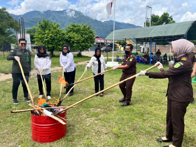 Berkekuatan Hukum Tetap, Kejari Sigi Musnahkan 62 Gram Barang Bukti Narkotika Jenis Sabu-Sabu