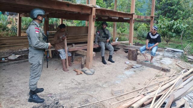 Patroli Dialogis Satgas Madago Raya