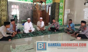 IMG-20251202-WA0011 Da'i Kamtibmas Polri, kegiatan sambang silaturahmi kembali dilakukan untuk memperkuat peran tokoh agama dalam menjaga stabilitas keamanan di wilayah Kabupaten Poso.