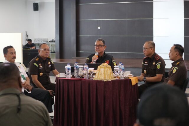 Kejati Sulteng Nuzul Rahmat Gelar Coffee Morning bersama wartawan