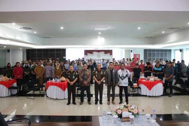 Hakordia 2025, Kejati Sulteng Gelar Talkshow Jaringan Mahasiswa Anti KKN di Palu