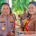 Serahkan Hadiah, Kapolda Sulteng Puji Semangat Peserta Lomba Pidato dan PBB Madago Raya