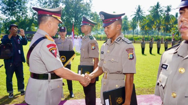 Tiga Siswa Diktukba Polri Angkatan 53 SPN Polda Sulteng Raih Predikat Berprestasi